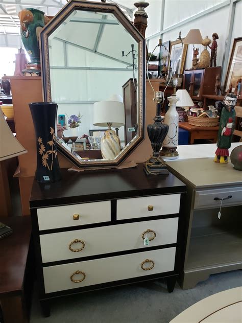 Funky Finds of Florence .